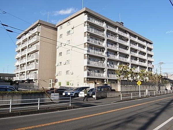 【ドルミ鶴間】外観 【ドルミ鶴間】外観