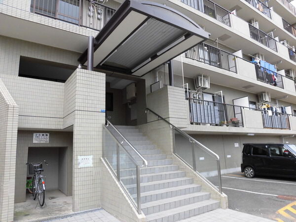 【コスモ長後パークウェイ】外観 【コスモ長後パークウェイ】外観