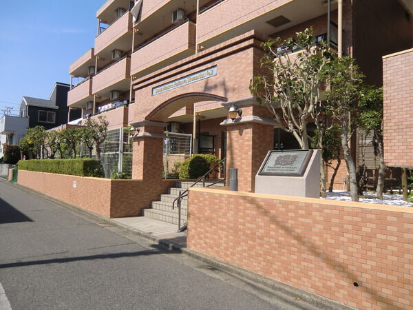 【ライオンズマンション藤沢湘南台第２】外観