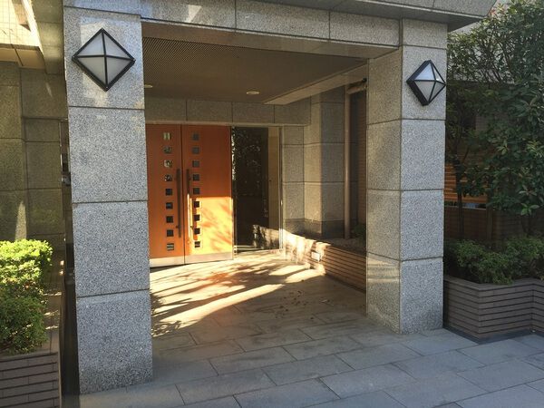 【エスコート学芸大学】エントランスアプローチ