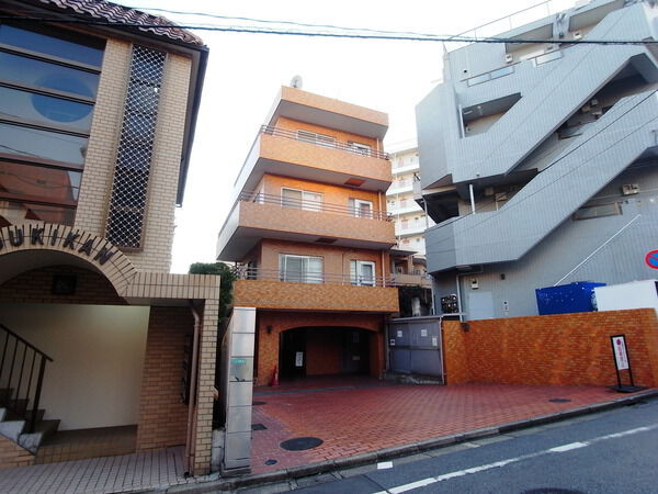 【パークハイツ都立大】外観写真