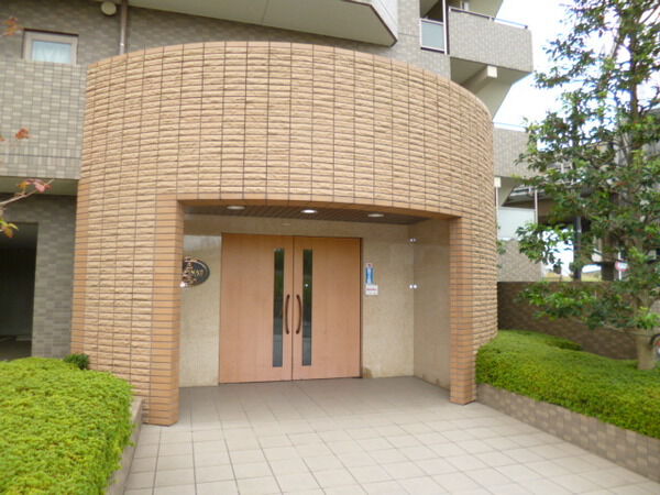 【ルピナス綱島リバースクエア】エントランス 【ルピナス綱島リバースクエア】エントランス