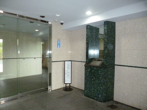 【ルピナス綱島リバースクエア】エントランス 【ルピナス綱島リバースクエア】エントランス