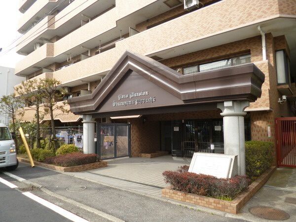 【ライオンズマンション大倉山新羽町】エントランス