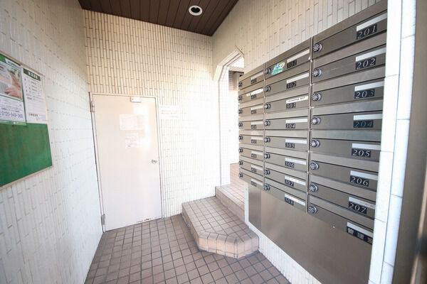 【グレイス多摩川】集合ポスト 【グレイス多摩川】集合ポスト