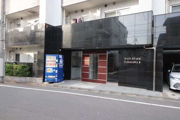 【メインステージ多摩川Ⅱ】外エントランス