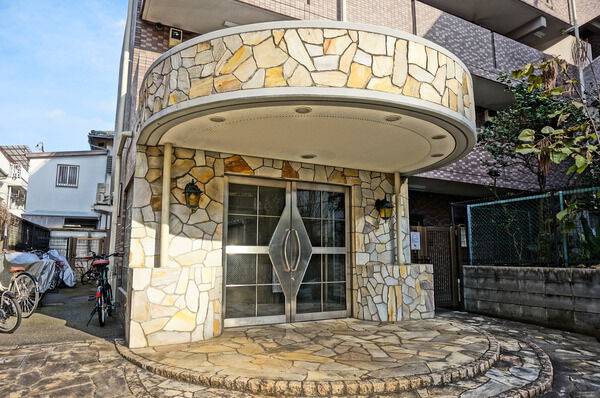 【菱和パレス駒沢大学】エントランス