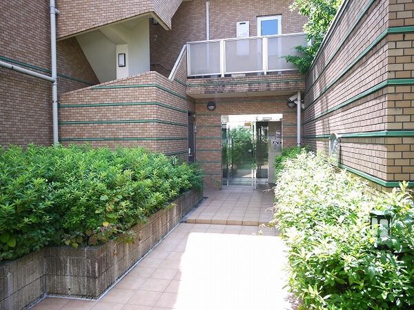 【プレール・ドゥーク用賀】エントランス 【プレール・ドゥーク用賀】エントランス