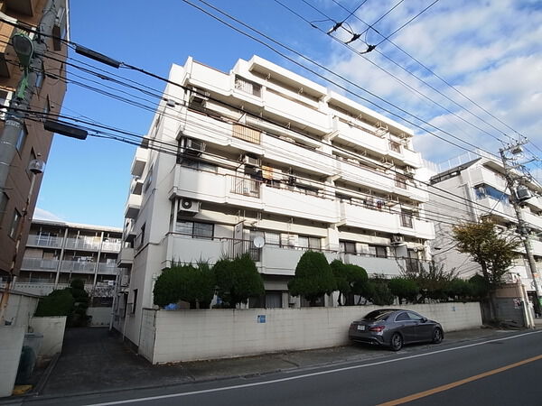 【ライオンズマンション二子玉川】外観写真
