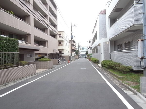 【マイキャッスたまプラーザⅢ】前面道路