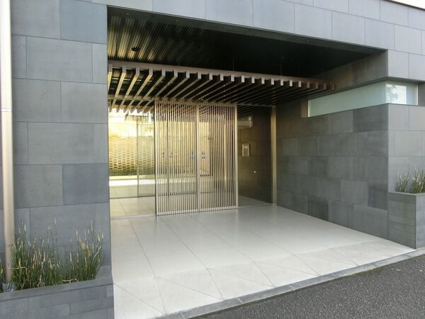 【ウィルローズ市が尾】エントランス