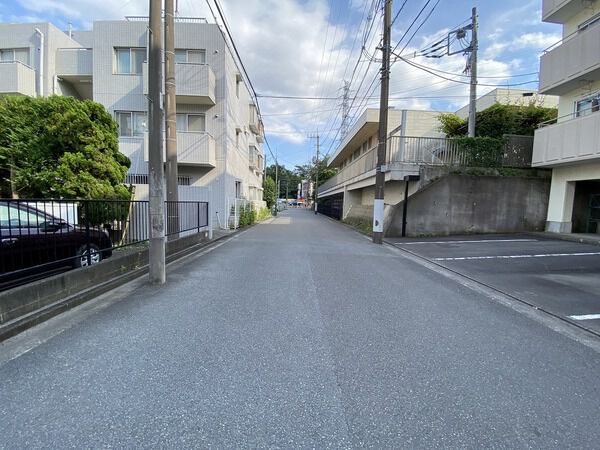 【東急ドエルアルス青葉台】前面道路