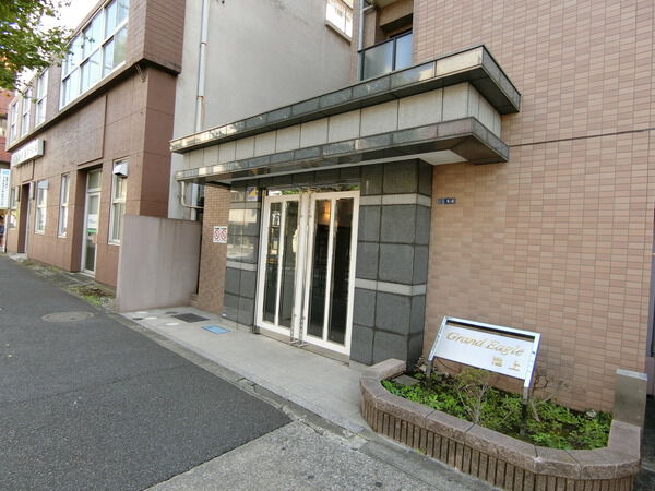 【グランイーグル池上】エントランス 【グランイーグル池上】エントランス