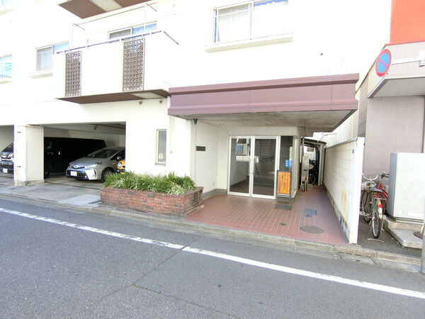 【サンビューフラッツ大森】エントランス 【サンビューフラッツ大森】エントランス