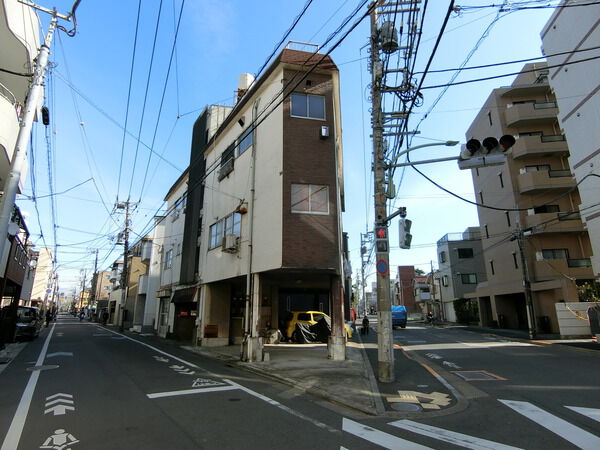 ファイブコーナービル