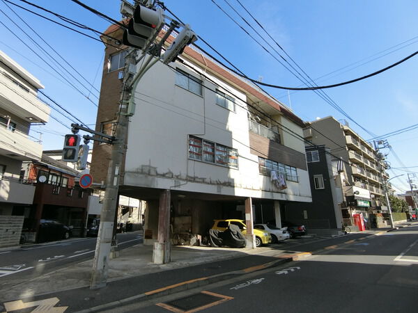 ファイブコーナービル