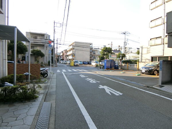【グランイーグル西蒲田】前面道路付近
