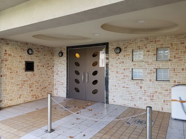 【ステージグランデ三軒茶屋アジールコート】エントランス 【ステージグランデ三軒茶屋アジールコート】エントランス