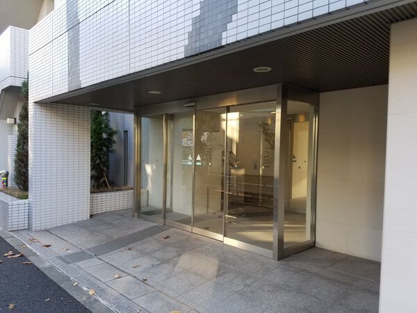 【パークハウス三軒茶屋クロスコート】エントランス 【パークハウス三軒茶屋クロスコート】エントランス