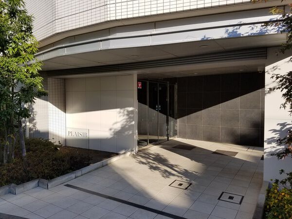 【プレジール世田谷上馬】エントランス 【プレジール世田谷上馬】エントランス