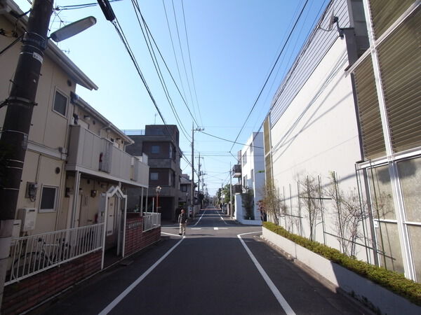 【メゾンドカフェイユ】前面道路