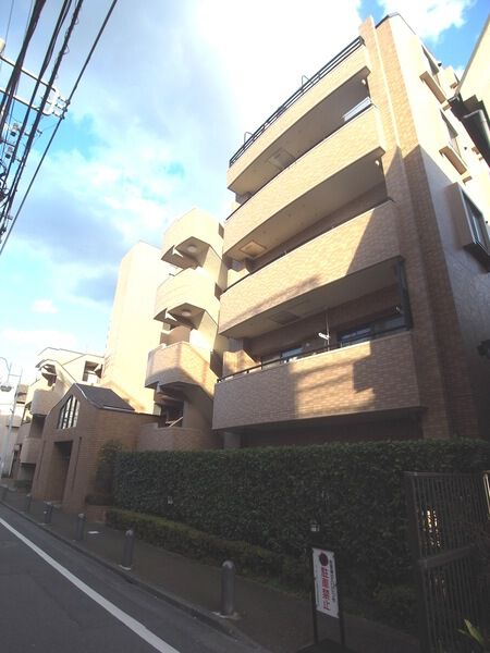 【ガーデンホーム南大井】外観