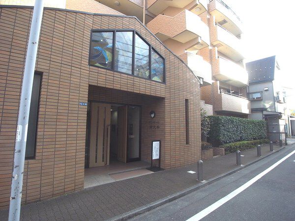 【ガーデンホーム南大井】エントランス
