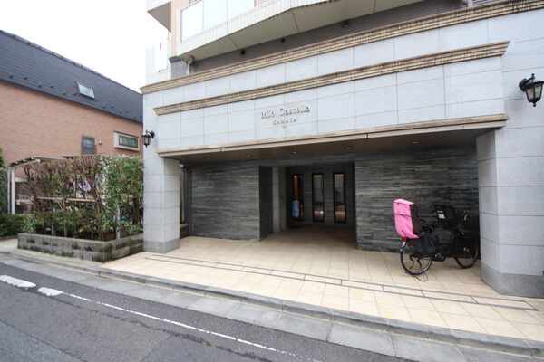 【ミオカステーロ蒲田】エントランス