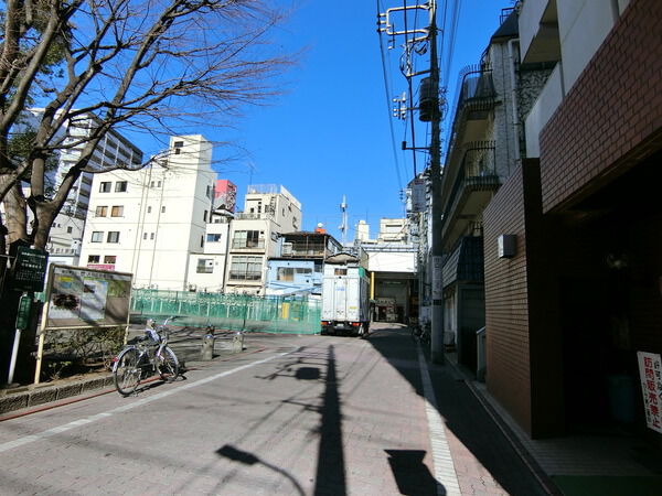 【カーサ第二蒲田】前面道路付近