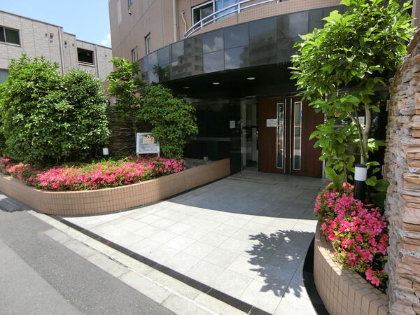 【モナーク蒲田】エントランス