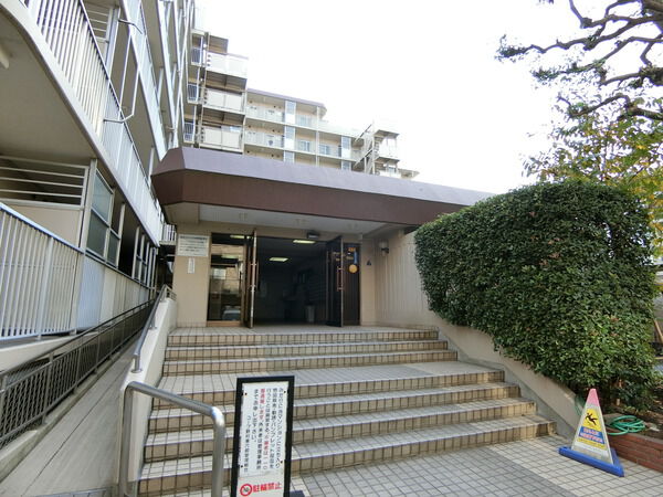 【コープ野村東六郷】エントランス