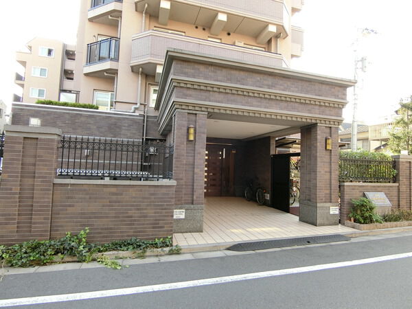 【ナイスブライトピア多摩川】エントランス