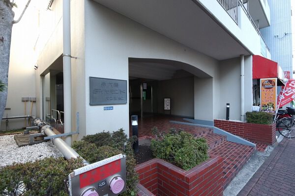 【仲六郷ダイヤモンドマンション】エントランス 【仲六郷ダイヤモンドマンション】エントランス