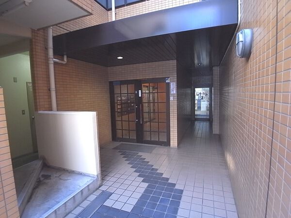 【NICEアーバン鶴見市場】エントランス 【NICEアーバン鶴見市場】エントランス