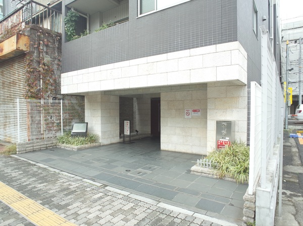 【ウィンシティ鶴見中央】エントランス 【ウィンシティ鶴見中央】エントランス