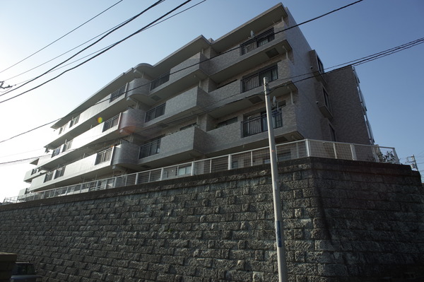 【アルカサル岸谷】外観写真