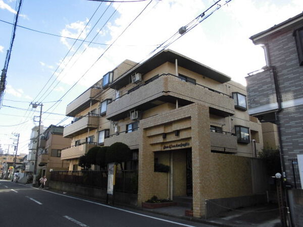 【ライオンズマンション杉田】外観写真