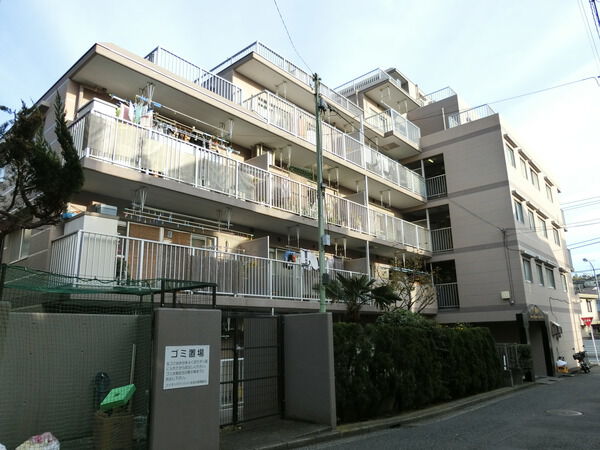 【ライオンズマンション永田北】外観写真