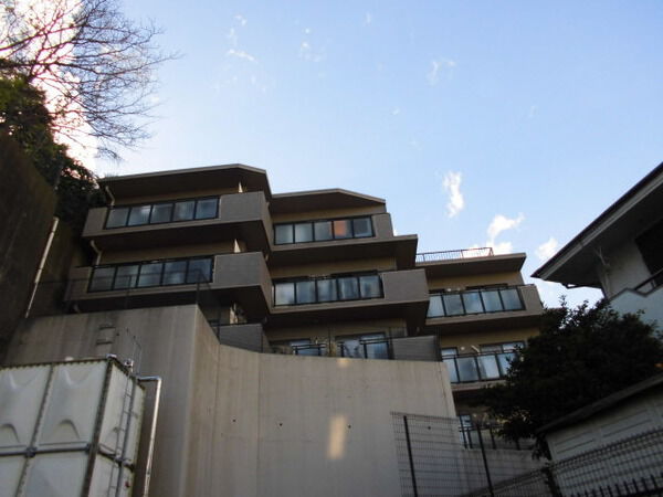 【リブゼ磯子】外観写真