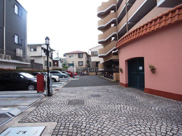 【ランドコム横浜富岡】駐車場