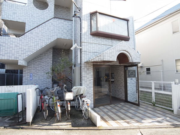 センチュリー金沢文庫