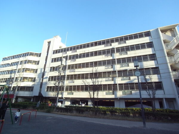 中央サンハイツ 2枚目 中央サンハイツ