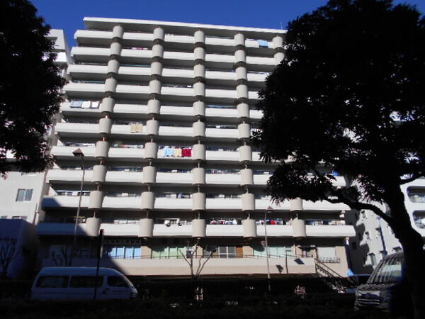 【ライオンズマンション三笠公園】外観写真