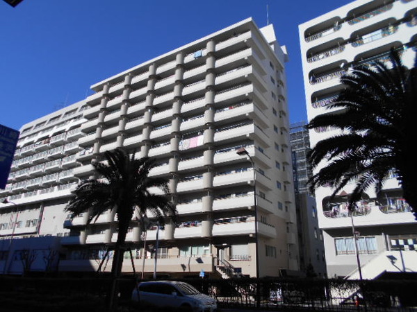 【ライオンズマンション三笠公園】外観写真