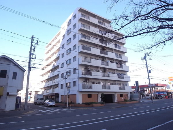 【ＮＩＣハイム横須賀中央第３】外観写真