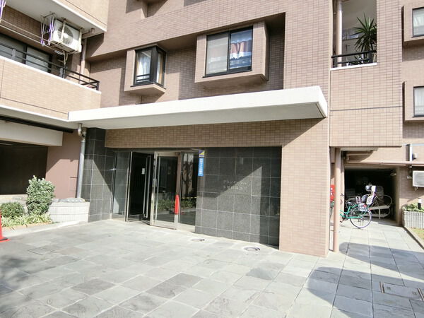 【グランイーグル多摩川緑地Ⅴ】エントランス 【グランイーグル多摩川緑地Ⅴ】エントランス