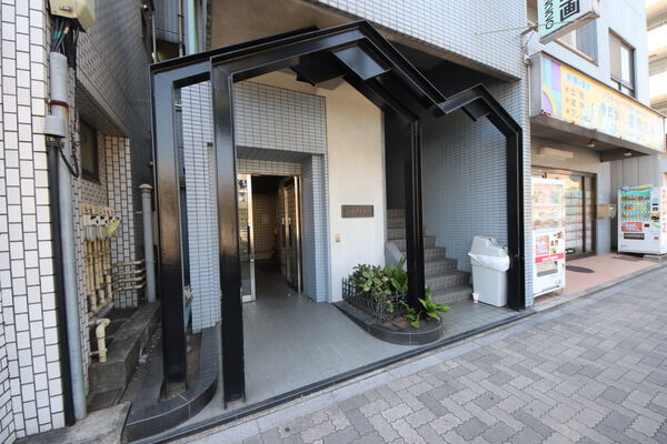 コーピアス萩中