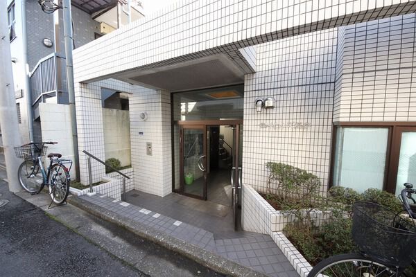 【セントヒルズ糀谷】エントランス