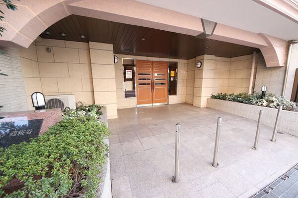 【プラハフィラーレ西糀谷】エントランス 【プラハフィラーレ西糀谷】エントランス