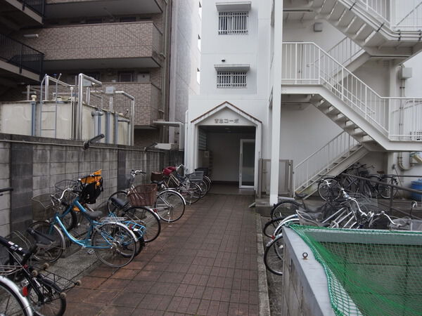 吉忠コーポ 2枚目 吉忠コーポ